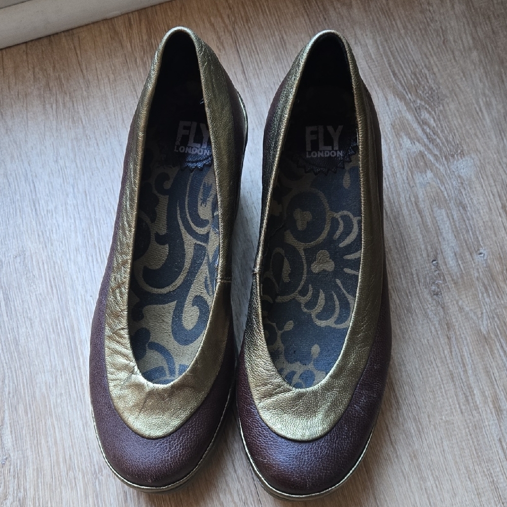 FLY London Yoko Wedge Pump Shoes size EU 37 US 6.5
